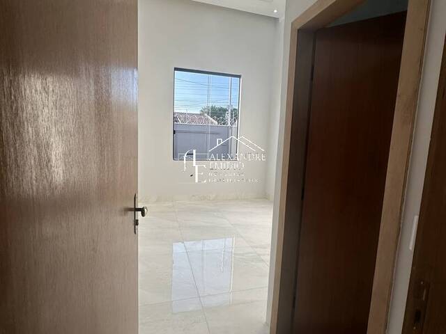 Casa para Venda em Aparecida de Goiânia - 5