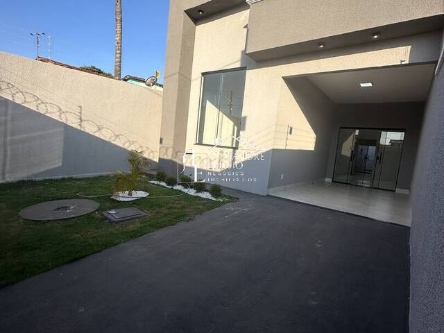 #3 - Casa para Venda em Aparecida de Goiânia - GO - 1