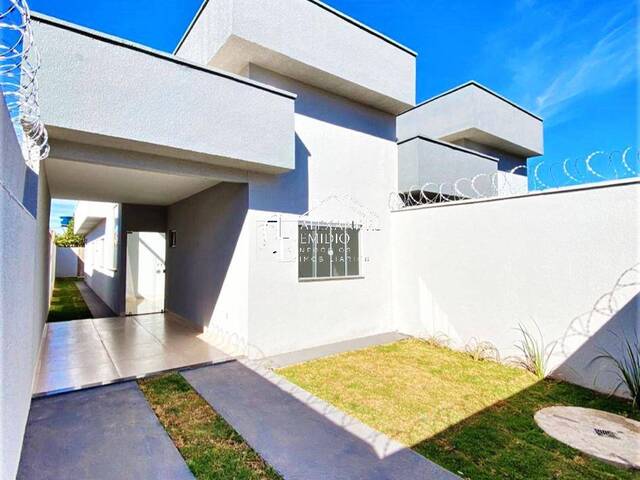 #4 - Casa para Venda em Aparecida de Goiânia - GO - 1