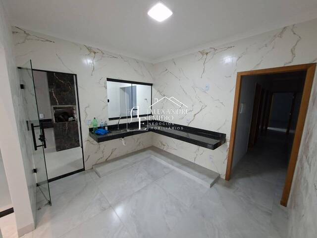 Casa para Venda em Aparecida de Goiânia - 4